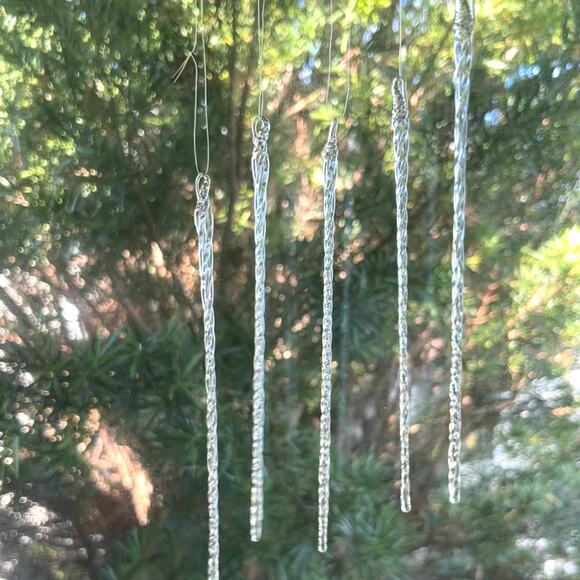 Silvestri Vintage Glass Icicle Ornaments – Set of 5 Twisted Clear Icicles - Picture 10 of 15